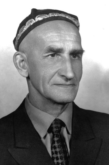 Корелов Мстислав Николаевич, кандидат биологических наук, орнитолог, научный сотрудник Института зоологии, ветеран Великой Отечетственной войны